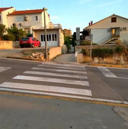 Desa Petric هفار