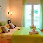 Apartament Desa Petric *
