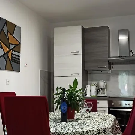 Desa Petric Apartman *