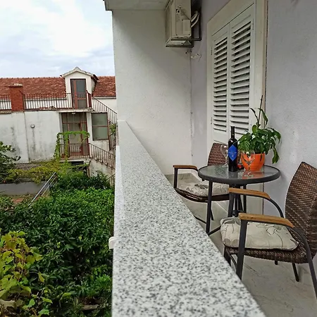 Desa Petric Apartamento Hvar Town