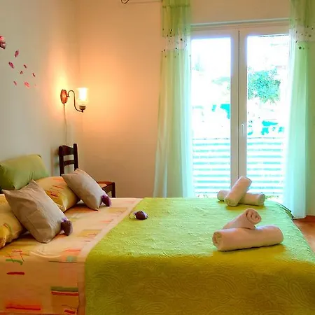 Apartman Desa Petric *