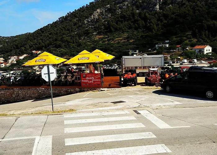 Διαμέρισμα Desa Petric Χβαρ